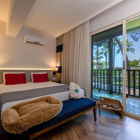 Crystal Flora Beach Resort Beldibi  Exterior foto