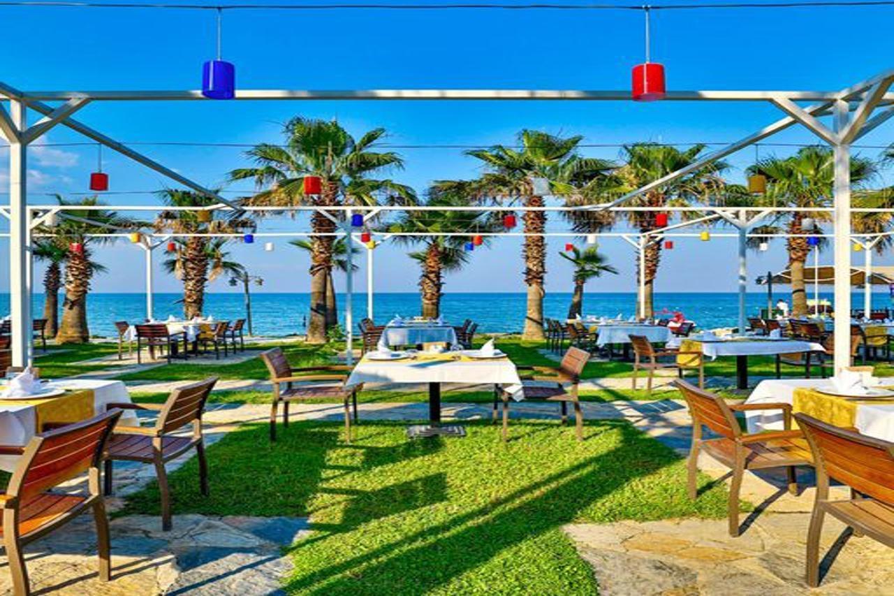 Crystal Flora Beach Resort Beldibi  Exterior foto