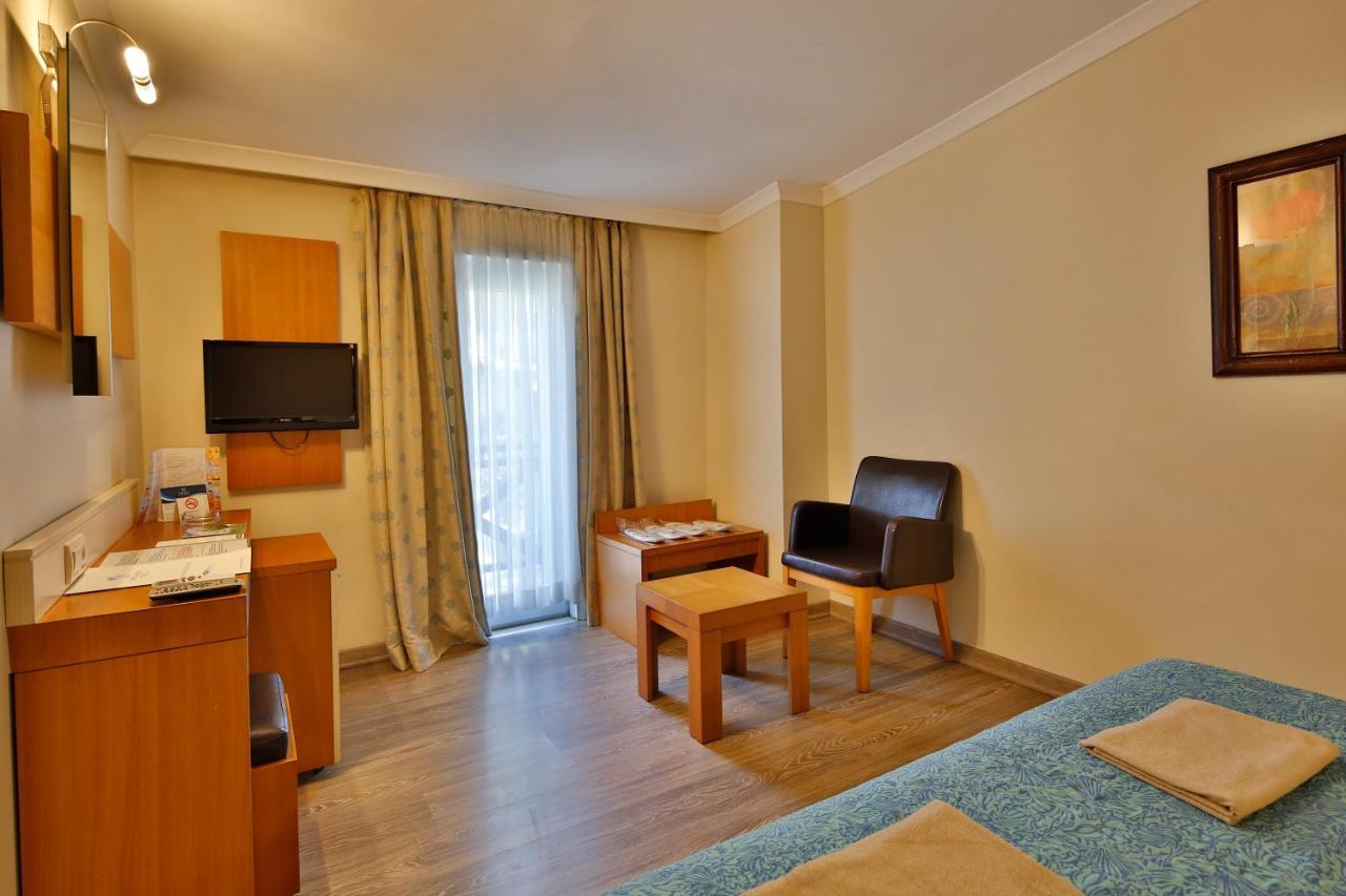 Crystal Flora Beach Resort Beldibi  Exterior foto
